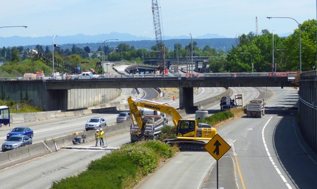 Crews with WSDOT also installed temporary tolling equipment on the 520 bridge, and began demolition of the transit island next to the eastbound SR 520 ramps to and from Montlake Boulevard.  (WSDOT)