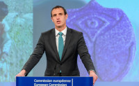 Europol Director Rob Wainwright addresses the media on the EU Drug Markets Report at EU Commission headquarters in Brussels on Tuesday, April 5, 2016. The European Union's illicit drugs market is changing, and the rate of change is being accelerated by globalization and technology, according to the 2016 EU Drug Markets Report, suggesting the market is also increasingly connected with organized crime groups and terrorism. (AP Photo/Geert Vanden Wijngaert)