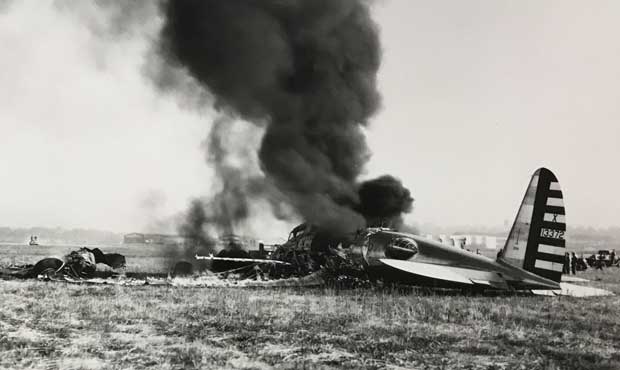 b-17, flying fortress...