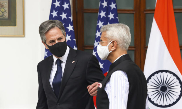 India's Foreign Minister Subrahmanyam Jaishankar, right, welcomes U.S. Secretary of State Antony B...