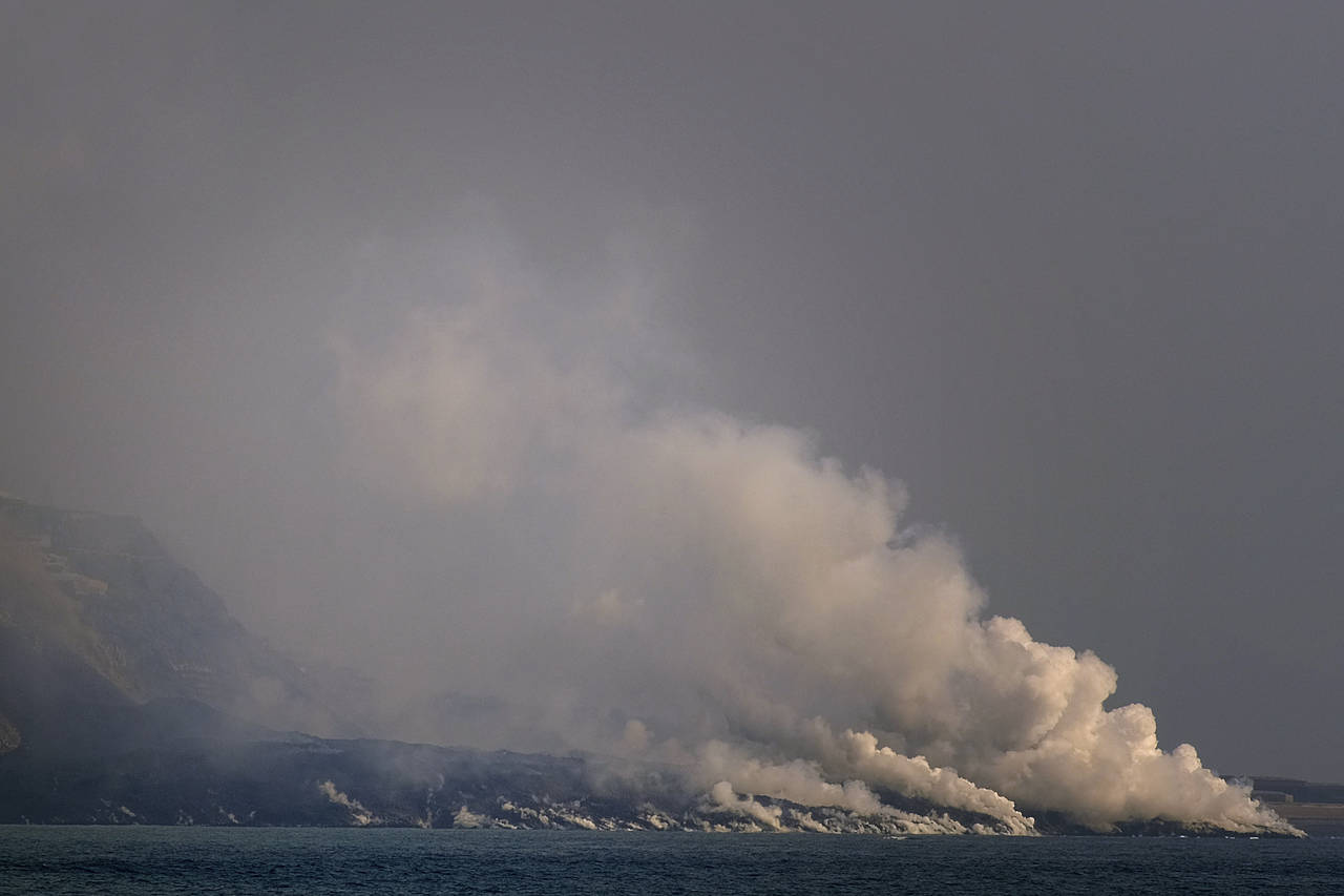 Lava Flowing Into Sea Creates Delta Expands Spanish Island 