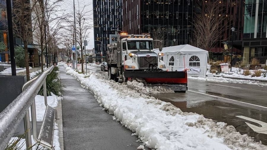 Tracking Seattle's efforts to clear snow, ice off roads