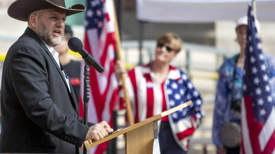 Police Ammon Bundy Arrested In Trespassing Case 2772