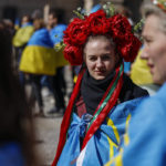 
              Peopleattends a pro-Ukrainian protest under the slogan "March for true Peace in Ukraine", in Berlin, Germany, Saturday, April 16, 2022. (AP Photo/Hannibal Hanschke)
            