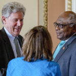 
              House Speaker Nancy Pelosi of Calif., center, speaks with House Majority Whip James Clyburn, of S.C., right, and Rep. Frank Pallone, D-N.J., left, after signing H.R. 3076, the Postal Service Reform Act during a ceremony on Capitol Hill in Washington, Thursday, March 17, 2022. (AP Photo/Andrew Harnik)
            