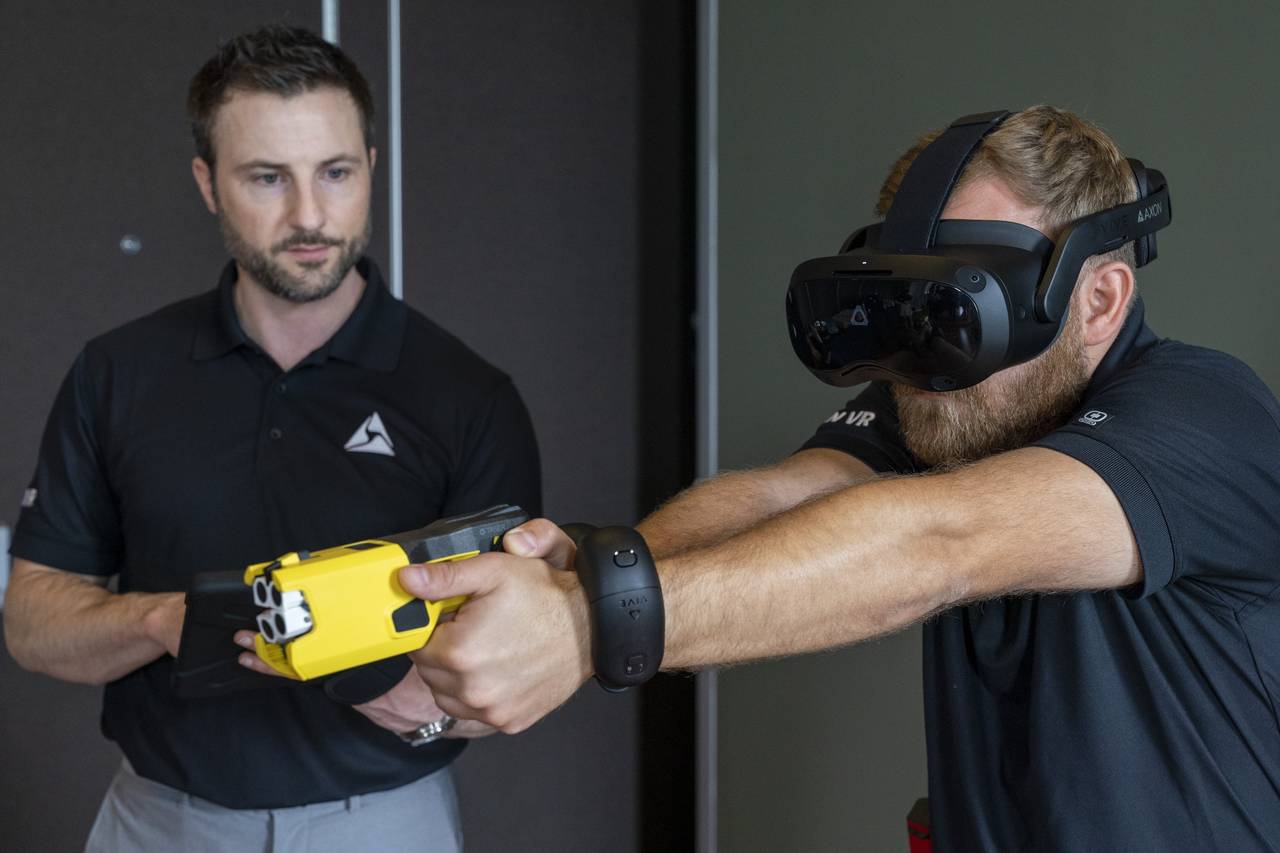 VR equipment and a version of the TASER 7 that utilizes VR technology for training, is demonstrated...