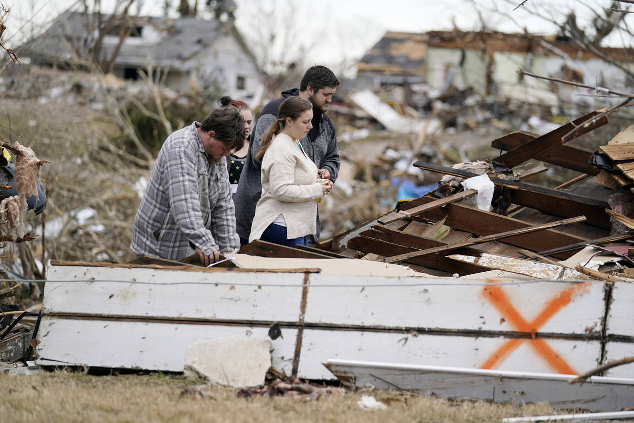 Kentucky Remembers Tornado Victims As Rebuilding Continues   Ap 715ae727a0724cf5ae8401b3ba68702a 