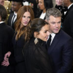 
              Julia Roberts and her husband Daniel Moder, and Matt Damon and his wife Luciana Barroso attend the Kennedy Center honorees reception at the White House in Washington, Sunday, Dec. 4, 2022. (AP Photo/Manuel Balce Ceneta)
            