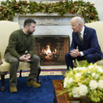 
              President Joe Biden speaks with Ukrainian President Volodymyr Zelenskyy as they meet in the Oval Office of the White House, Wednesday, Dec. 21, 2022, in Washington. (AP Photo/Patrick Semansky)
            
