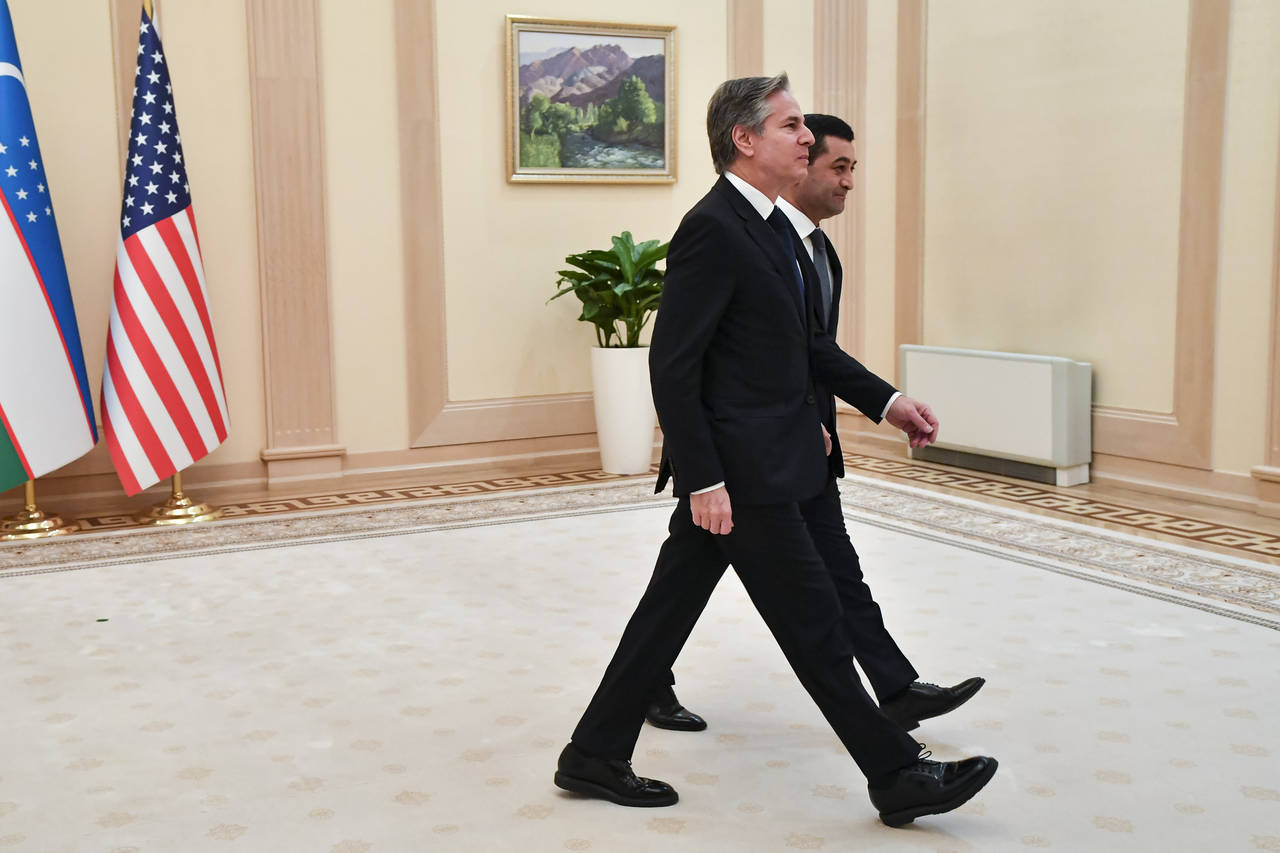 U.S. Secretary of State Antony Blinken, foreground, and Uzbekistan Acting Foreign Minister Bakhtiyo...
