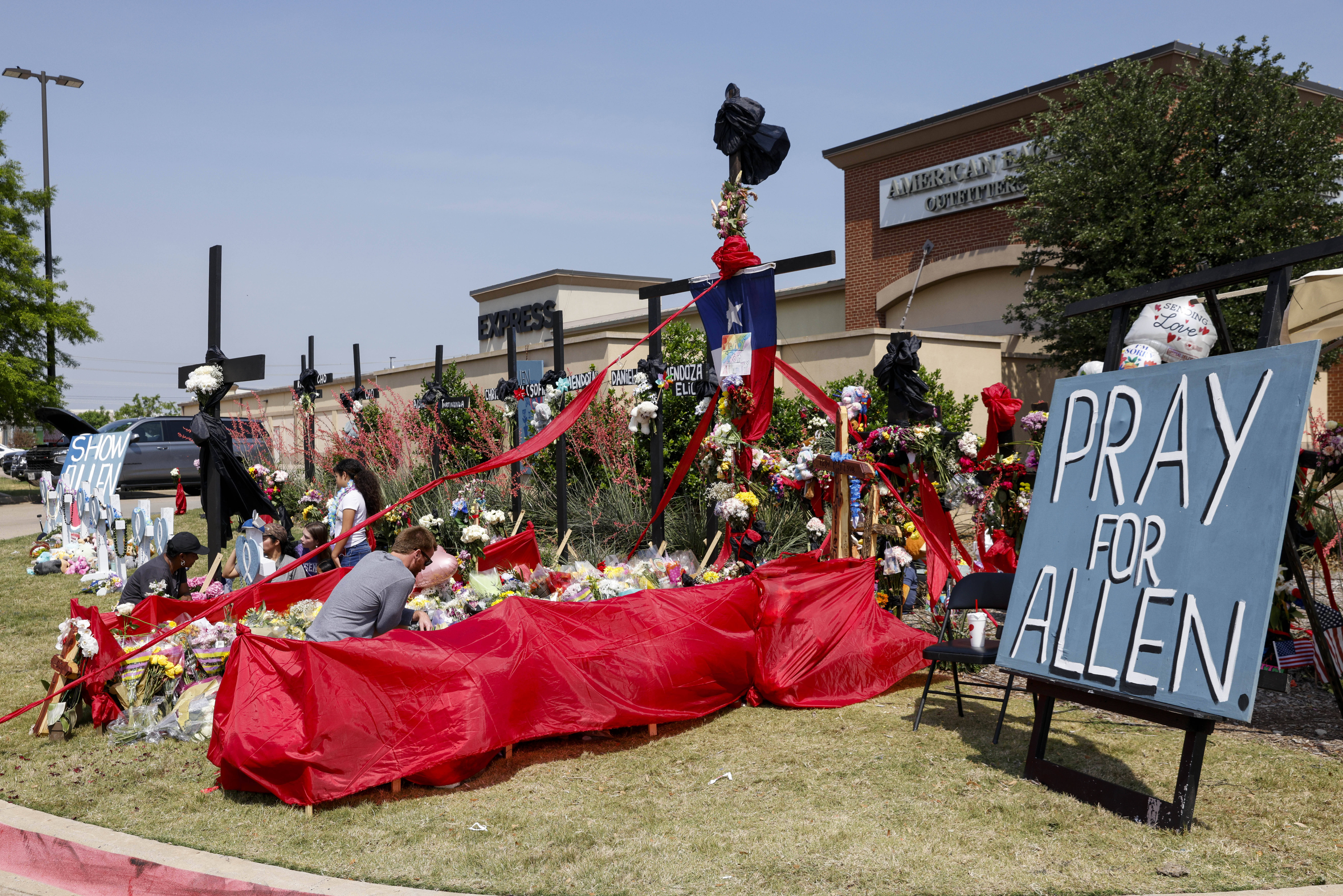 How the Allen, Texas Mall Shooting Unfolded - The New York Times