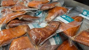 Photo: Thieves took at least a hundred pounds of smoked salmon from a Central District fish market, according to the business's owner.