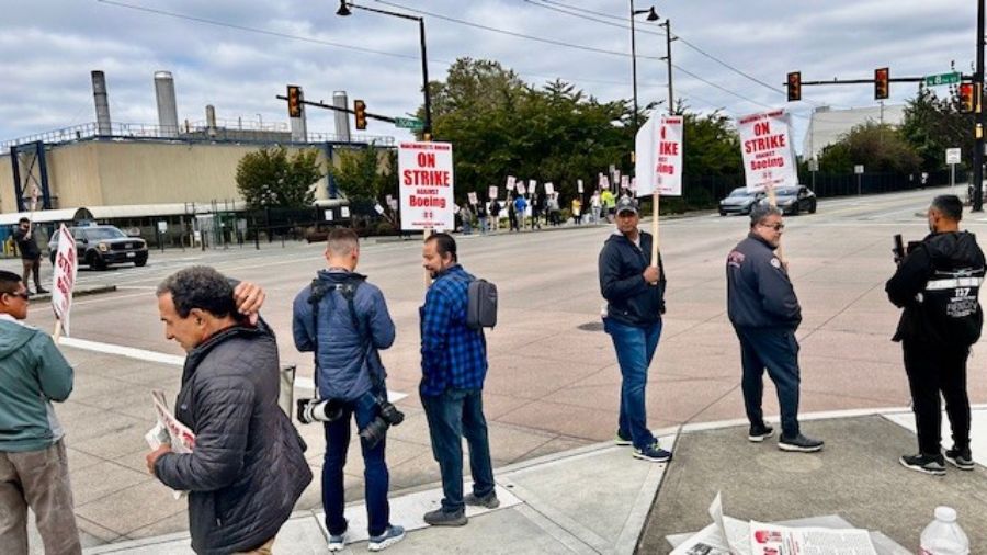 Photo: The Boeing machinists’ strike has gripped the Puget Sound region, with 33,000 workers walk...