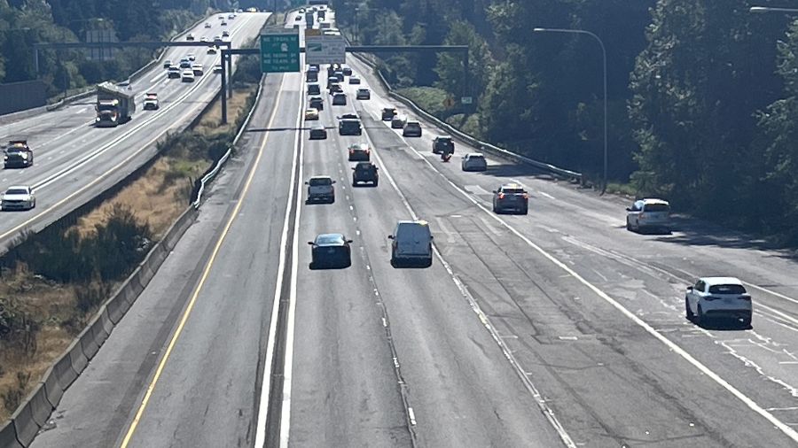 Closures of I-405 and SR-520 increase traffic on sports weekend