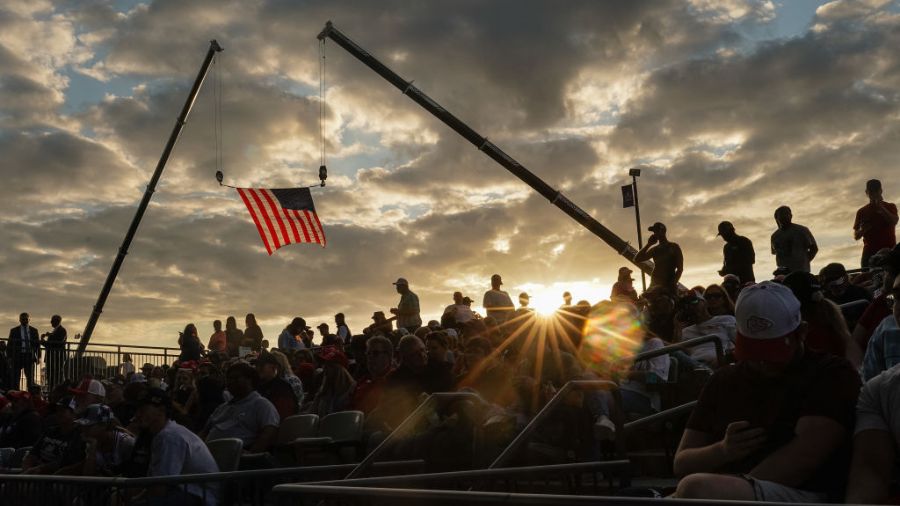 Photo: Supporters attend a campaign rally for former US President and Republican presidential candi...