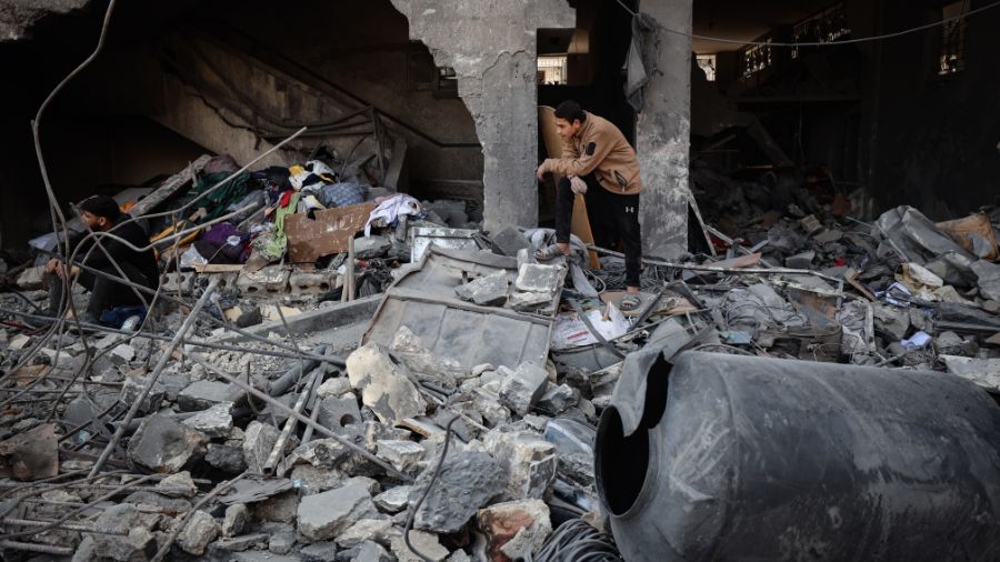 gaza palestinians israeli airstrikes...