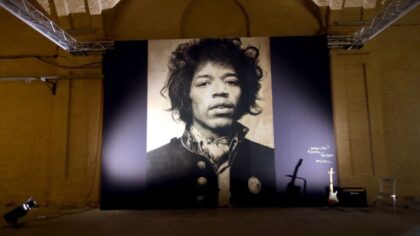Local Rock-n-Roll Hall of Famer Jimi Hendrix receives state's highest medal