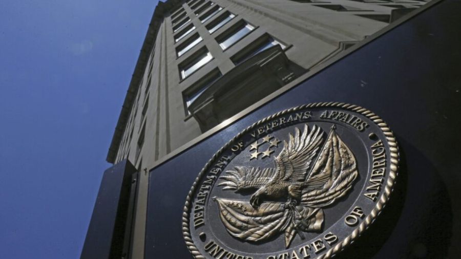 Photo: The seal is seen at the Department of Veterans Affairs building in Washington, June 21, 2013...
