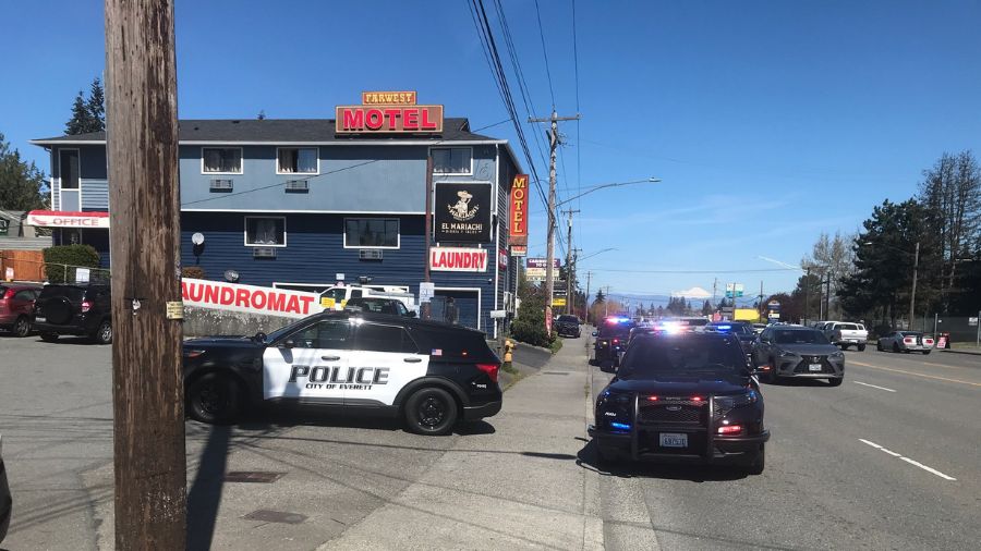 everett standoff 2...