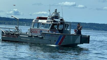 Boat sinks near Everett: 3 missing passengers presumed dead
