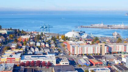 Everett knowingly stole union dues from custodian, legal foundation claims