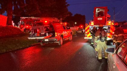 Early morning Tacoma fire displaces 10, seriously injures 1