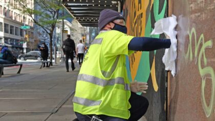 Seattle ambassadors tackle trash, graffiti, and tourist help in push to beautify downtown