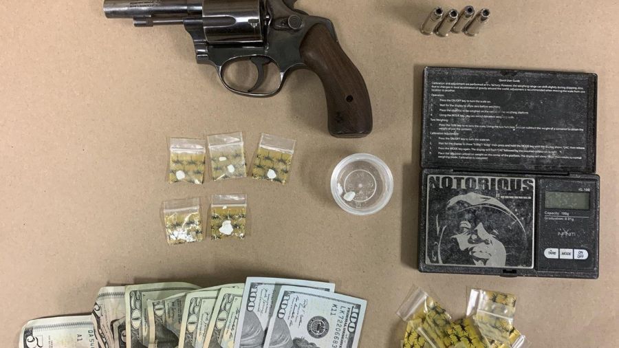 Seattle armed selling drugs arrest...