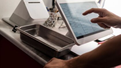 Study finds Washington dining costs soar under government mandates
