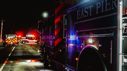 1 dead after early morning barn fire in Pierce County
