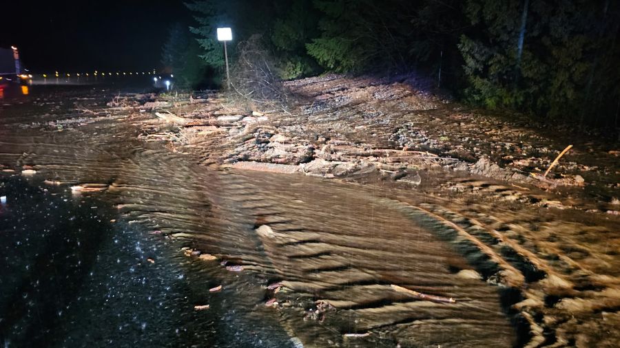 I-90 mudslide north bend...