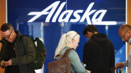 New 2-story Alaska Airlines lounge at SEA to be largest in the country