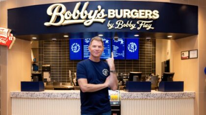 Celebrity chef Bobby Flay expands burger chain to Muckleshoot Casino