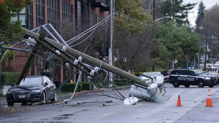 windstorm christmas eve...