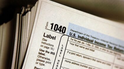 Former AG Rob McKenna files lawsuit to overturn WA's new income tax