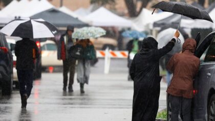 Parts of western WA remain under flood watch as rain forecast through weekend