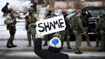 Protest held in Seattle after ICE officer kills Minneapolis woman
