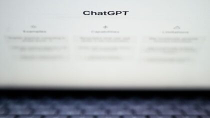 Nearly 73,000 Seattle jobs highly vulnerable to AI, new study finds