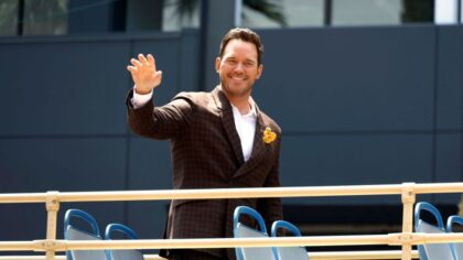Lake Stevens native Chris Pratt to introduce Seahawks at Super Bowl LX