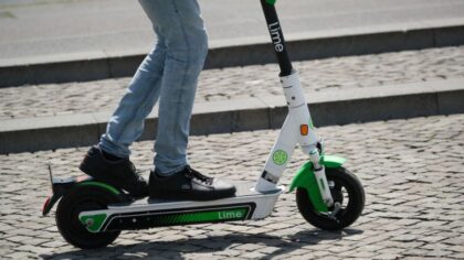 Lime rolling out AI 'vision' system to steer Seattle scooter riders back into bike lanes