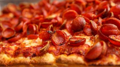Moto Pizza expands with new location in iconic Seattle landmark