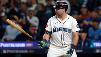 'Nothing beats Opening Day': Mariners fans celebrate baseball's return to Seattle with World Series hopes