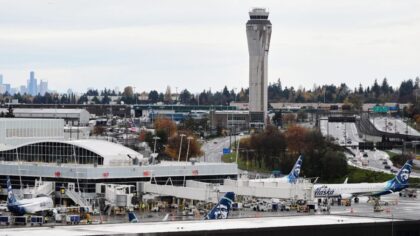 ICE agents reportedly put man on wrong plane at Seattle airport
