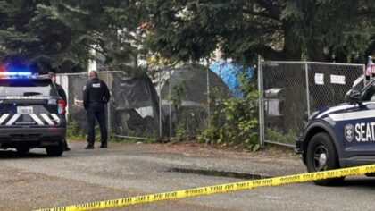 Police looking for person who shot man in White Center