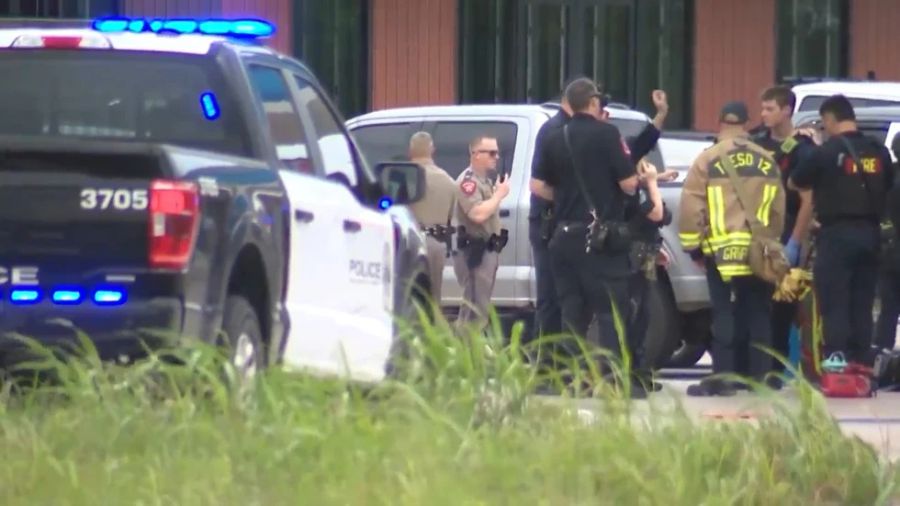 shootings austin teenagers manor...