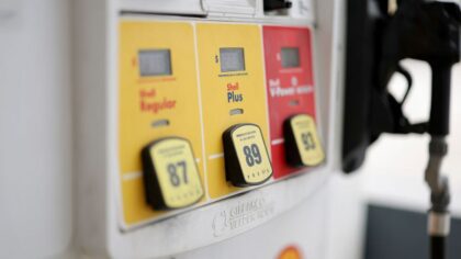 Seattle gas prices hit $5.94 as WA nears $6 a gallon
