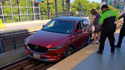 Driver follows GPS onto Seattle light rail tracks at Mount Baker Station, disrupting service for two hours