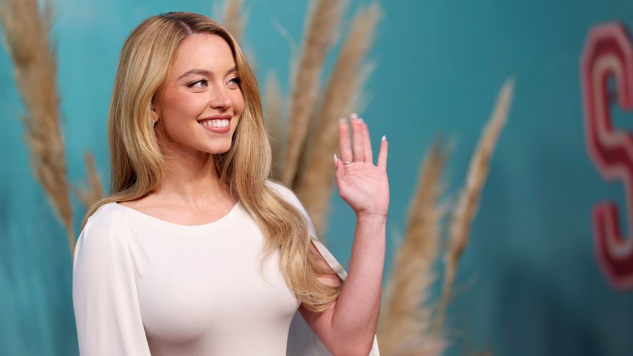 sydney sweeney sumner euphoria...