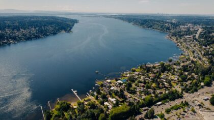 Search continues for missing swimmer in Lake Washington near Holmes Point
