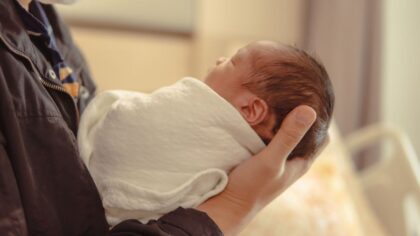 Washington among 10 best states to have a baby, new study finds